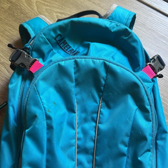 Camelbak LUXE 3L Hydration Backpack - Picture 5 of 8